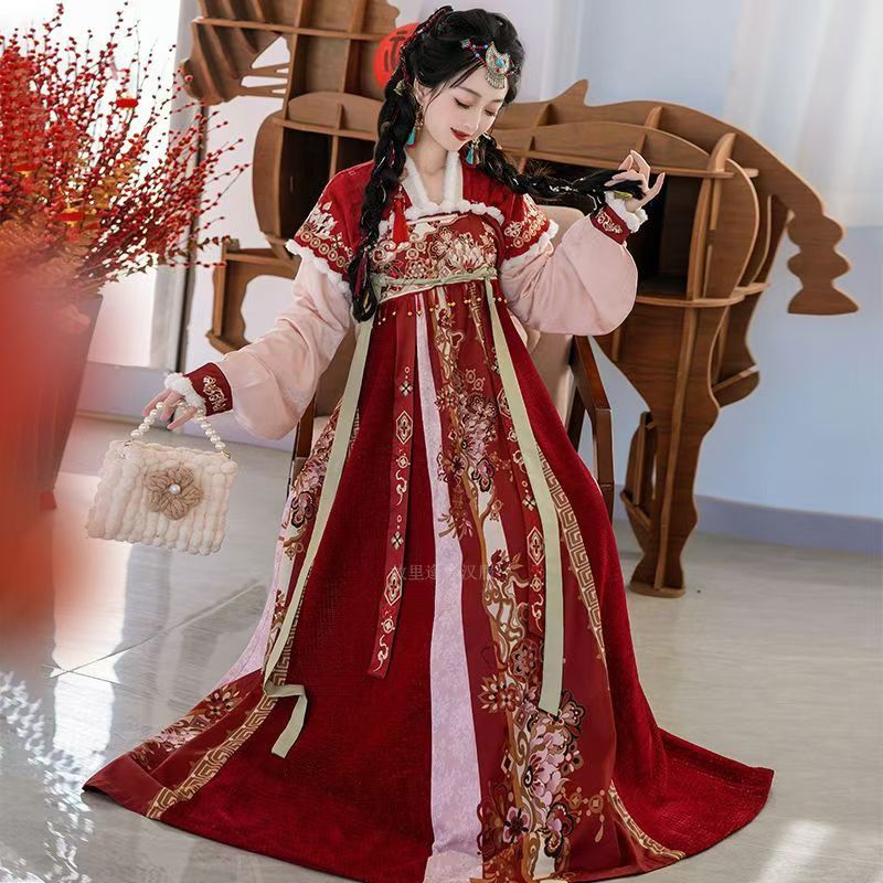 原创财神改良汉服女冬季拜年服加厚国风汉元素吊带裙超仙套装冬季