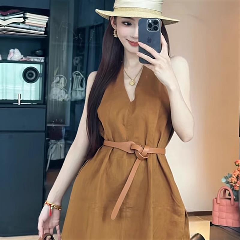 气质v领挖肩挂脖背心女夏季高级感无袖外穿宽松独特百搭上衣短裙