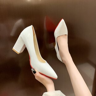 黑色小皮鞋 尖头红底百搭工作职业单鞋 女粗跟7cm大码 白色高跟鞋
