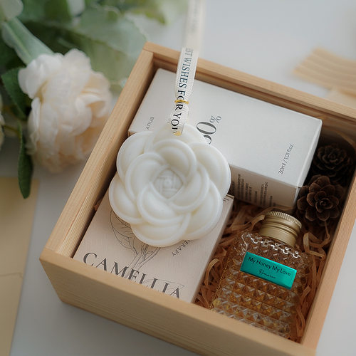 山茶花香薰蜡片礼盒装送女友闺蜜生日礼物家用室内持久留香伴手礼