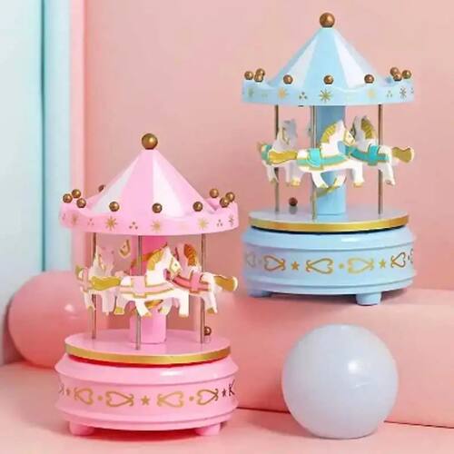 1pc Luxury Carousel Music Box 4 Horses Rotate Rotation Roman