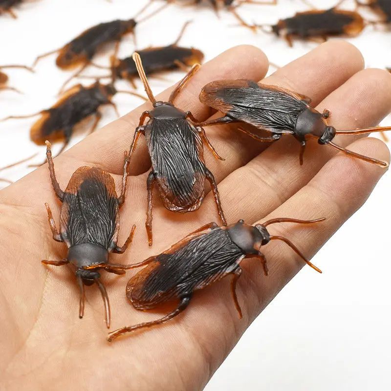 Artificial Fake Roaches Novelty Cockroach trick Prop Scary I