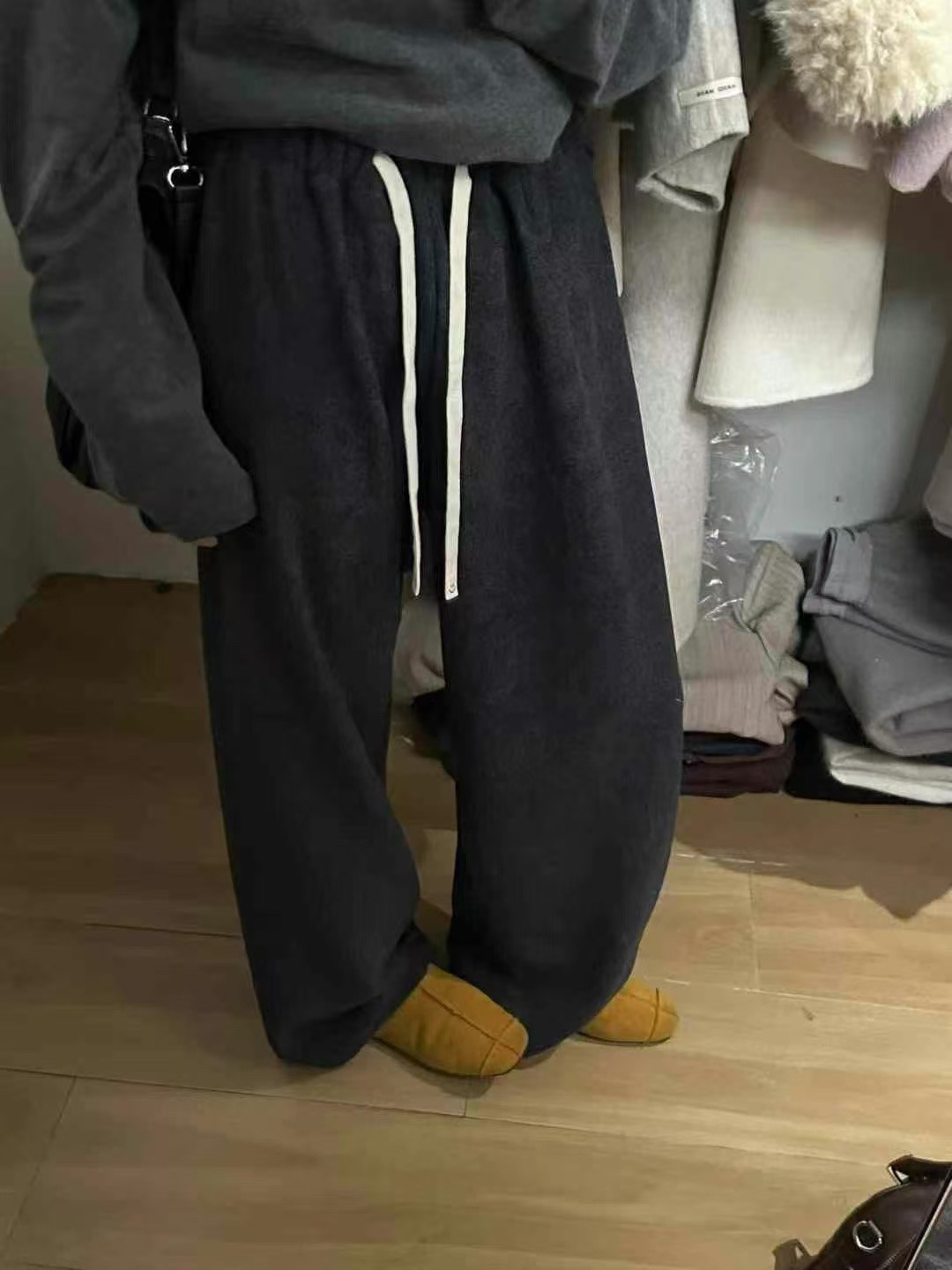 加绒加厚松紧腰糯米裤宽松显瘦百搭休闲裤女高腰直筒阔腿拖地裤冬