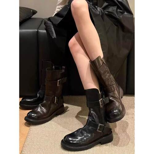 品牌撤柜真皮女手抓纹油蜡质感皮带扣机车短靴重工骑士靴中筒粗跟