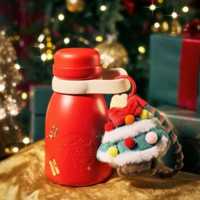 星巴克杯子2025圣诞节暖意融融系列奶瓶造型保温水杯配彩球树挂件