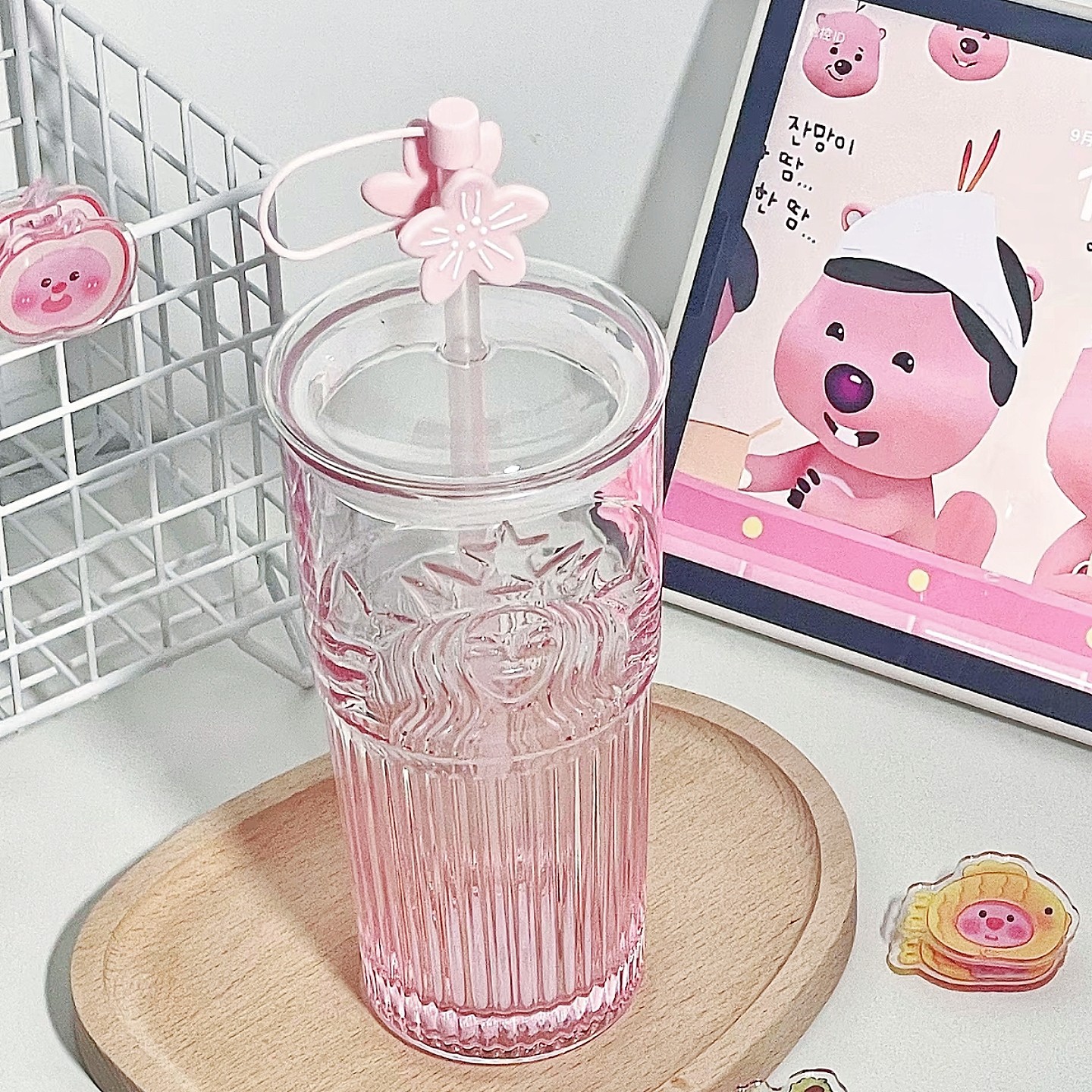 星巴克杯子清仓特价优惠高颜值粉色女神浮雕玻璃吸管杯樱花吸管塞