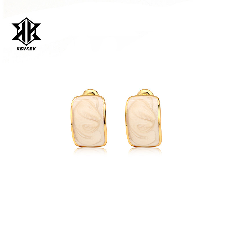 2023新款复古浪漫滴釉耳钉