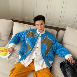 获衣局棒球服棉服外套环游世界地图印花美式 菱格撞色圆领 宽松短款