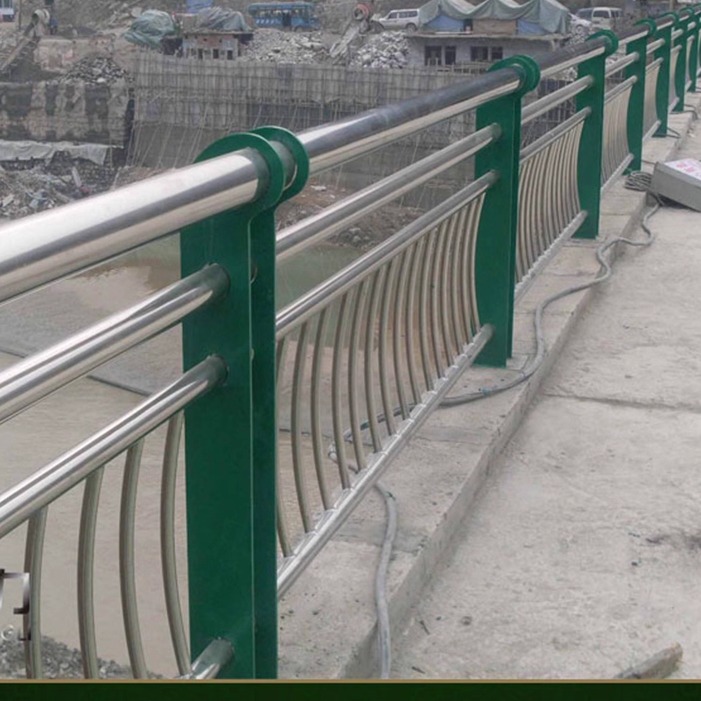 工厂直供定制 防撞护栏 河道护栏 景观护栏 铝合金护栏 桥梁护栏