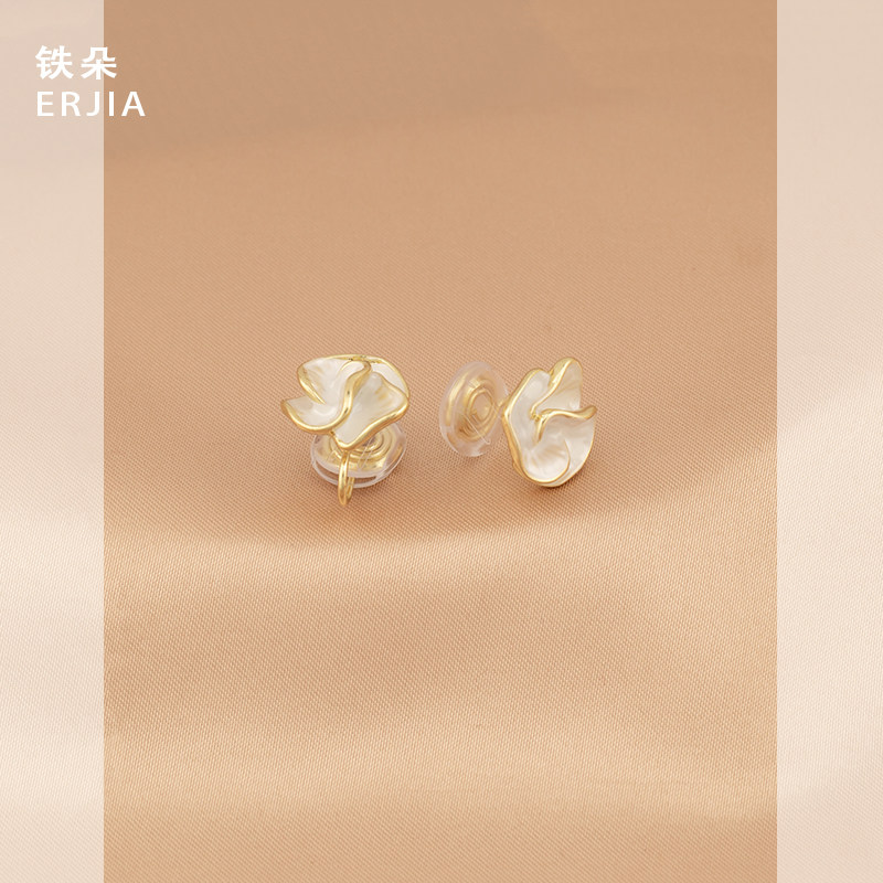 日常百搭白色山茶花耳环简约气质小巧独特耳钉女蚊香盘耳夹无耳洞,饰品/流行首饰/时尚饰品新,耳夹,淘宝优惠券,粉丝福利购,淘宝优惠卷
