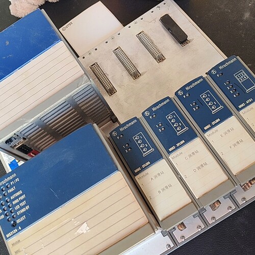 拆机赫兹曼工业交换机实物图功能好的成色如图MM4-4TX/S 议价