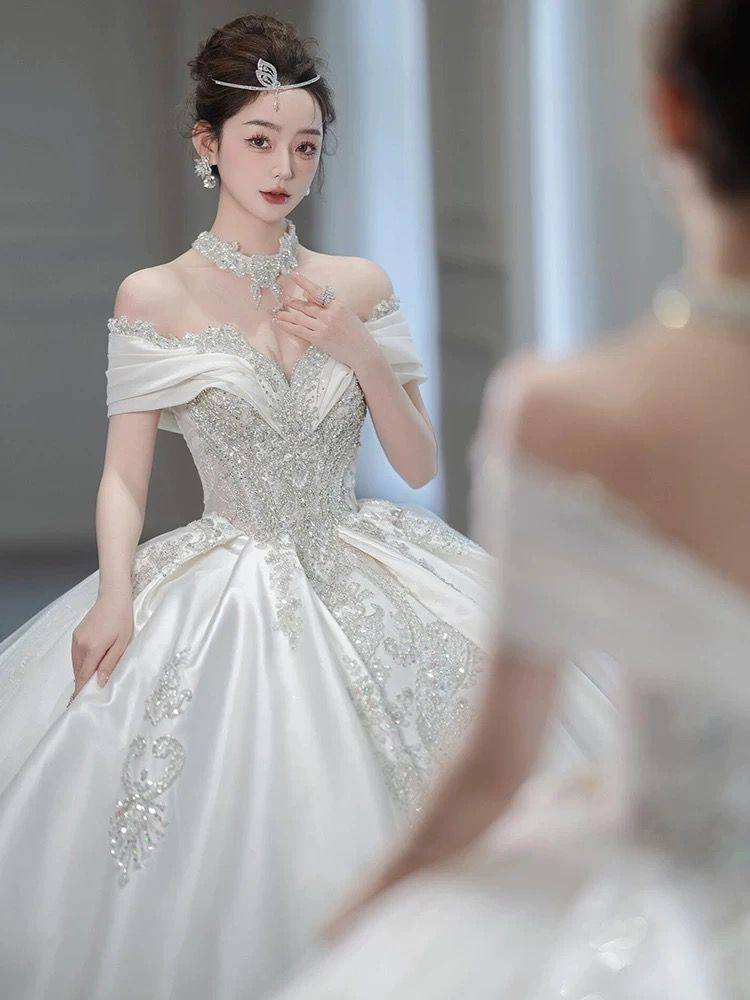 婚纱2024新款新娘法式缎面主纱高级质感大拖尾礼服重工在逃公主,女装/女士精品,婚纱,淘宝优惠券,粉丝福利购,淘宝优惠卷