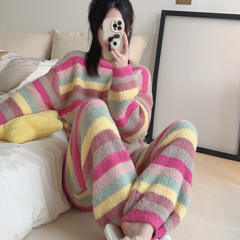 彩虹条纹软绵绵家居服套装女