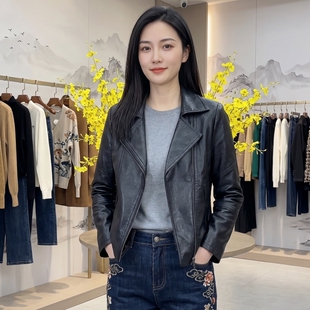 黑色百搭翻领皮衣女短款外套女春秋新款高级感气质宽松机车皮夹克