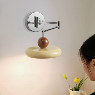 法式 复古奶油风摇臂壁灯卧室床头灯免布线带插头中古可旋转长臂灯