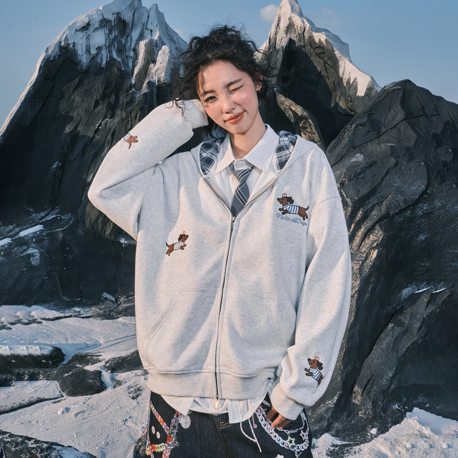 Nuthink小狗刺绣连帽卫衣开衫男