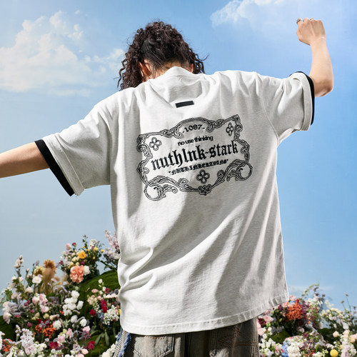Nuthink美式哥特风字母刺绣T恤男