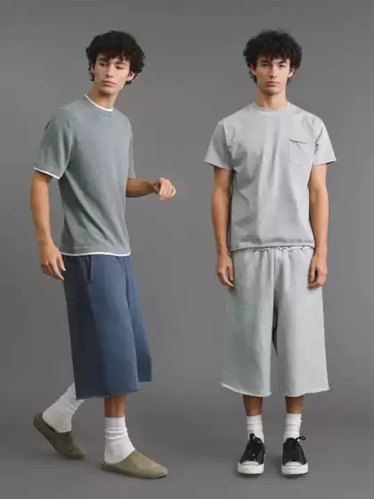 Vlabmade Vintage French Blue Light Wash Distressed Raw Hem Design A-Line Loose Fit Over-The-Knee Cotton Shorts
