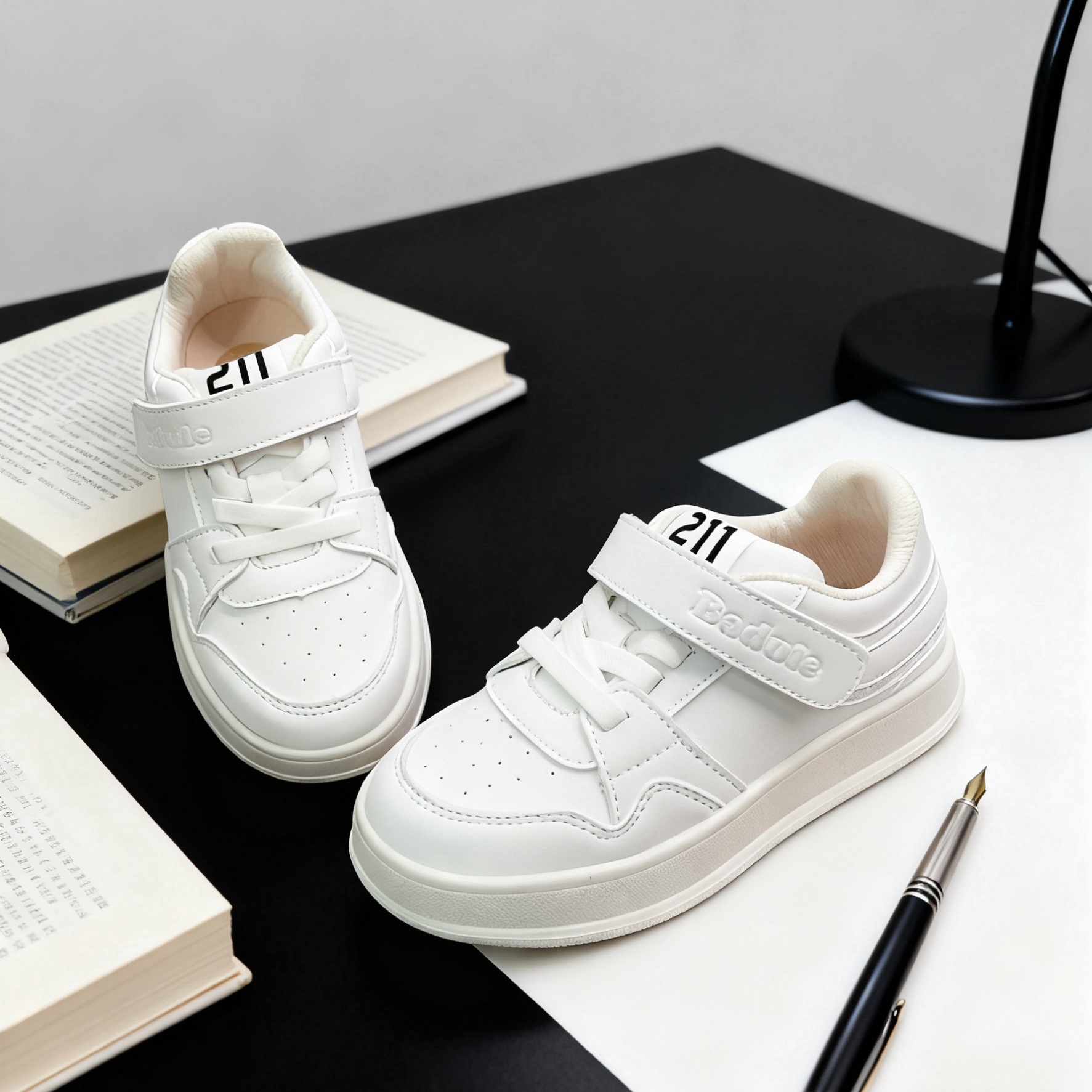 芭杜乐BADULE经典小白鞋男女学生透气魔术贴百搭休闲板鞋春秋童鞋