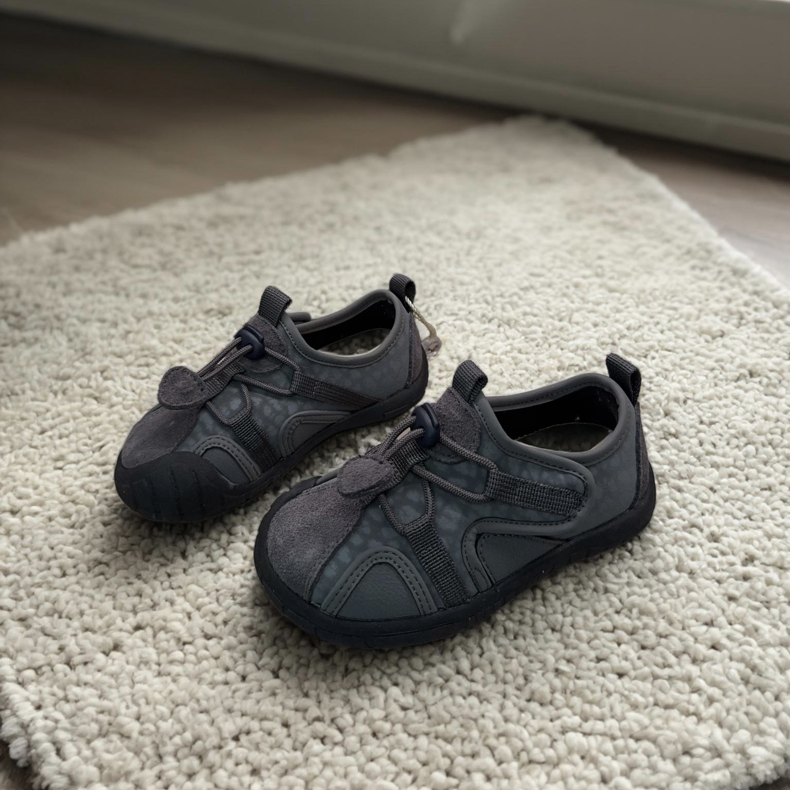 希鹿玛Xiluma轻便低帮板鞋魔术贴反毛皮休闲鞋男女童冬季加绒童鞋