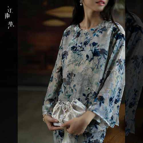 江南范新中式改良汉服上衣真丝丝绒烂花圆领小衫年轻款日常穿早秋