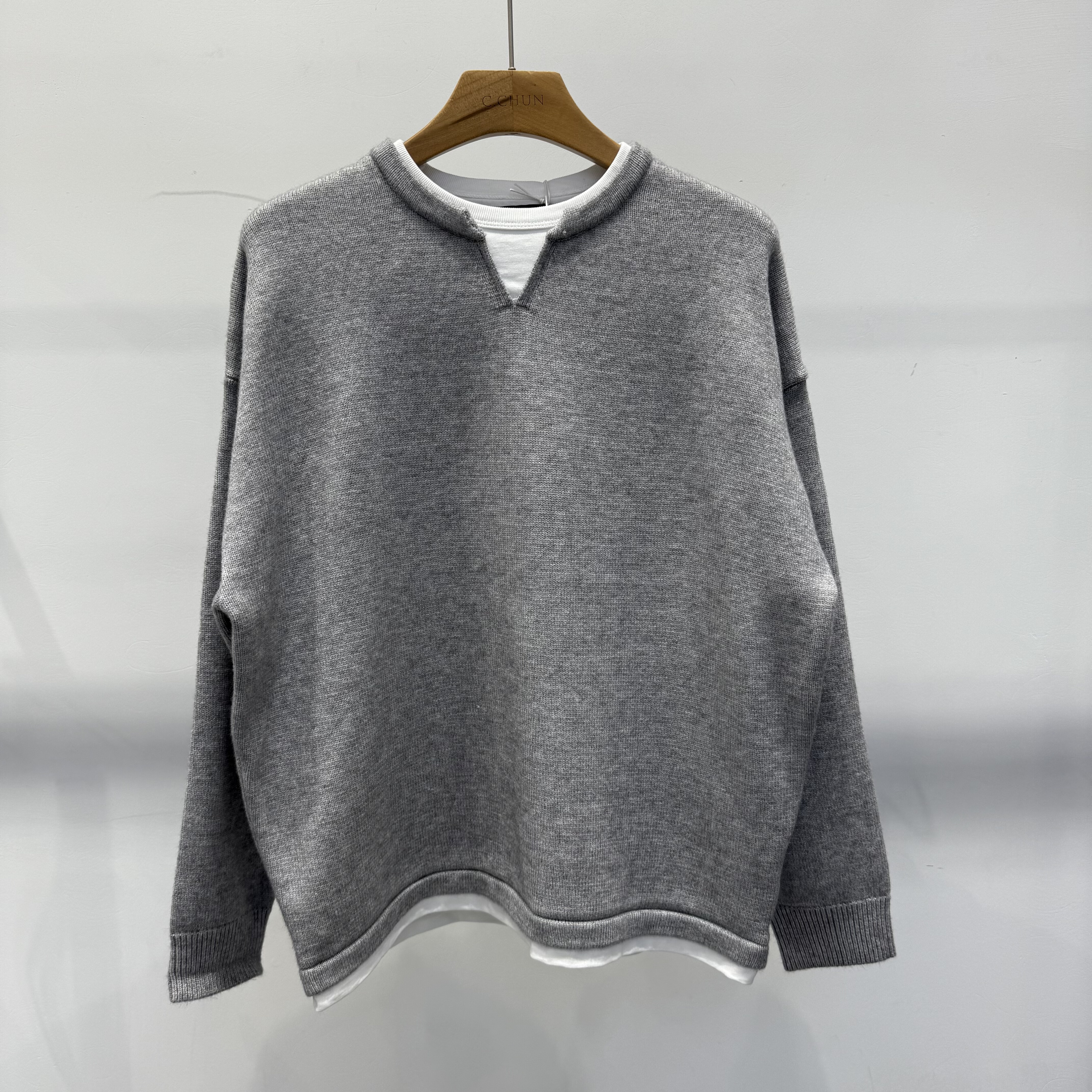 2025冬季新款男圆领假两件假V领长袖针织衫套头毛衣宽松休闲打底