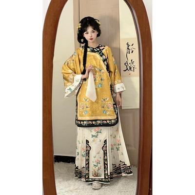 女花团锦簇立领刺绣马面裙