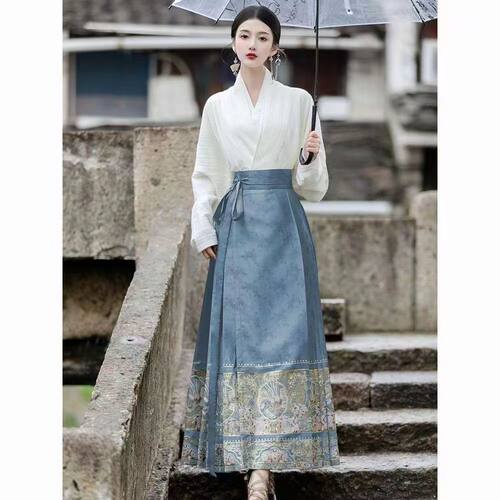 【天女下凡】改良汉服中国秋冬上衣搭配新款日常马面裙全套一整套