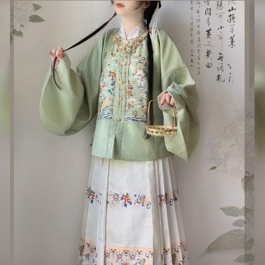 华朝记服饰【白泽】明制汉服女提花方领补服短袄琵琶袖马面裙春秋