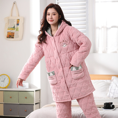 三层珊瑚绒中长款连帽200斤睡衣
