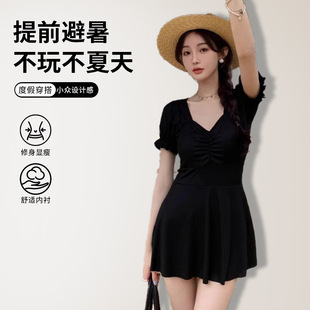 小清新连体泳衣女保守感显瘦遮肚夏季 风性感学生温泉泳装