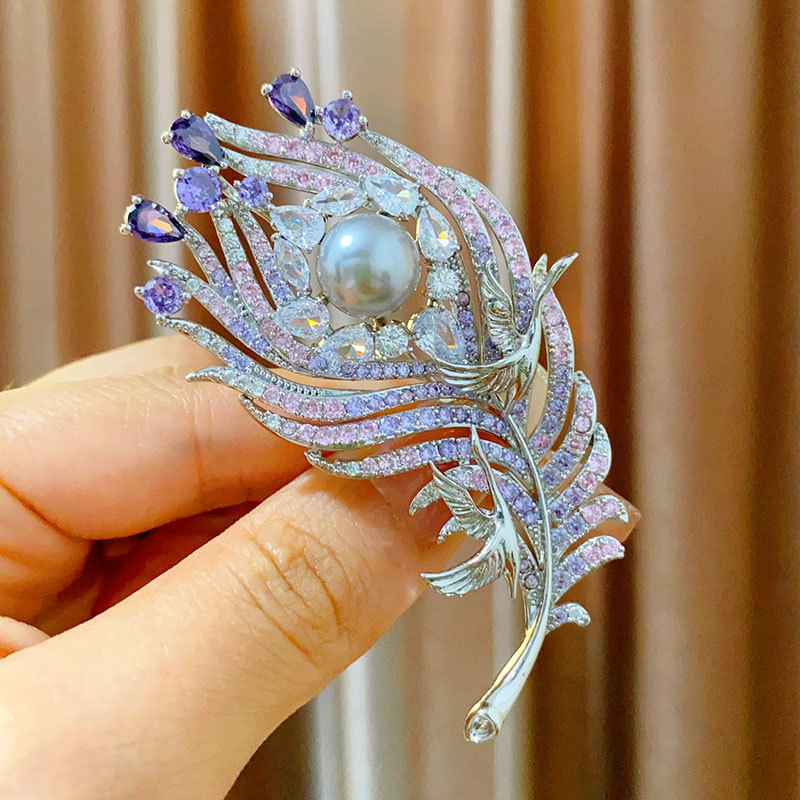 欧美重工微镶锆石蓝色紫色羽毛造型别针夸张个性女大衣别针配饰