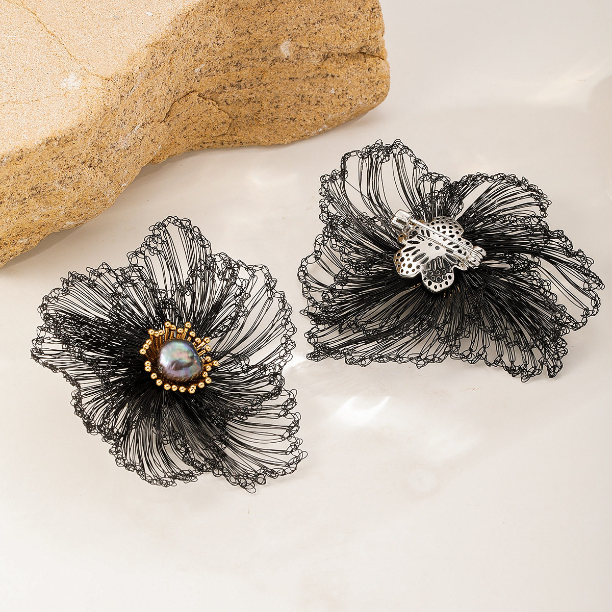 暗黑手工钩针铜丝花朵胸针淡水珍珠气质胸饰女,饰品/流行首饰/时尚饰品新,胸针,淘宝优惠券,粉丝福利购,淘宝优惠卷
