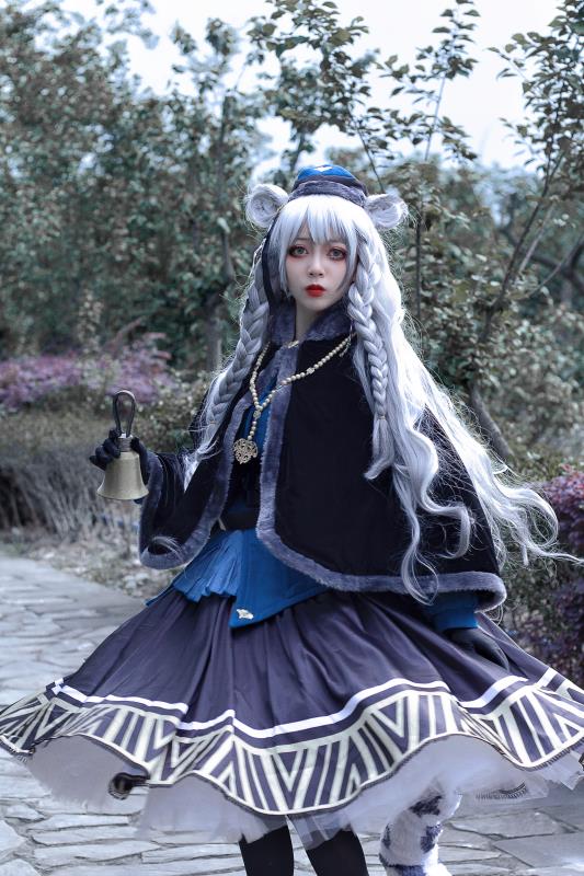 领域初雪cos明日方舟cos游戏