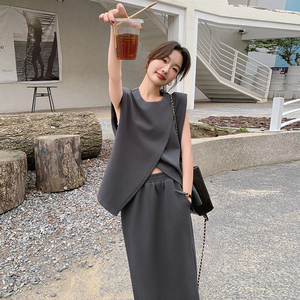 韩系chic别致休闲套装女夏季2025新款灰色无袖背心半身裙两件套潮图片