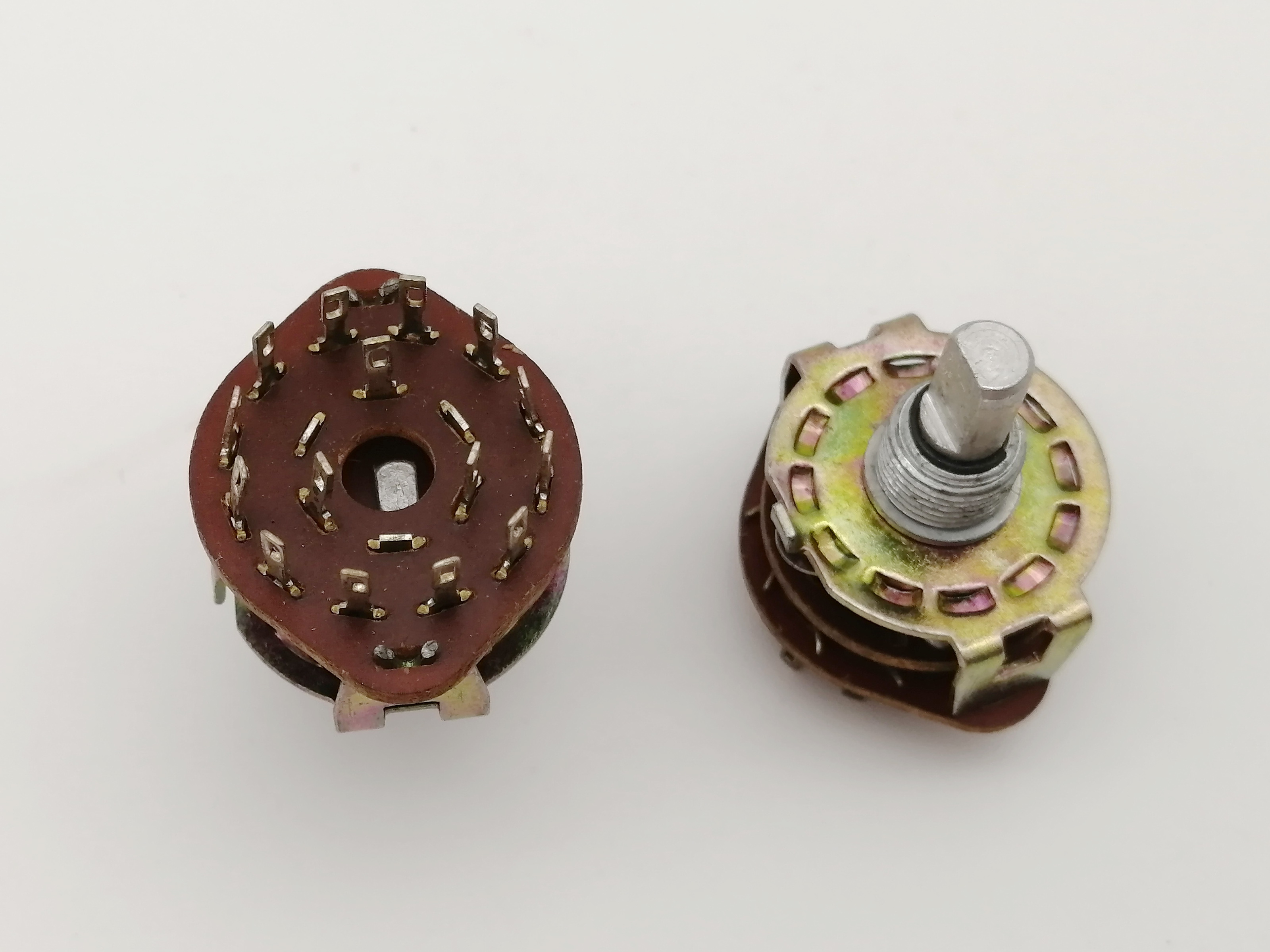 旋转波段开关信号切换开关Alpha