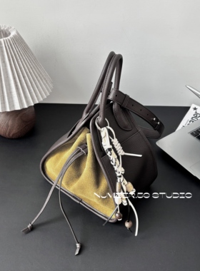 代号59“抹茶可可”荔枝纹牛皮拼接抹茶麂皮真皮菜篮子斜挎包