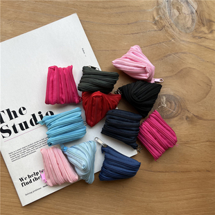 可爱迷你纯色零钱包小包包口红耳机收纳包10个装 拉开是一条拉链