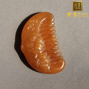 亏麻方言和田玉新疆高油糯且末料红糖玉俏雕一顺百顺梳子小挂件A8