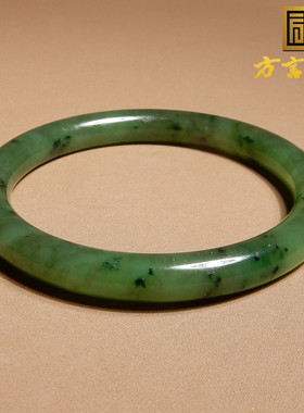老坑料碧玉猕猴桃色55mm精品镯子
