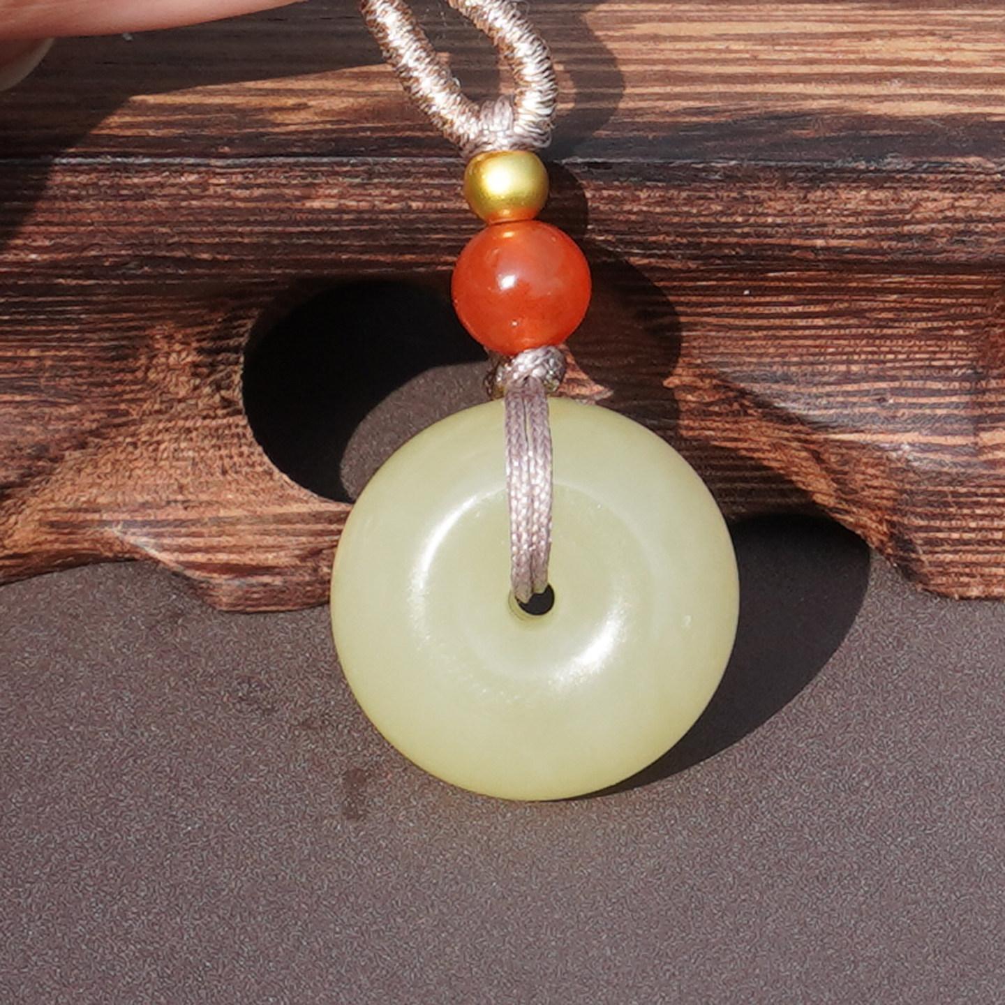 回馈玉友方言收藏鸡油黄口料高品质且末山料近无结构轮胎平安扣A6