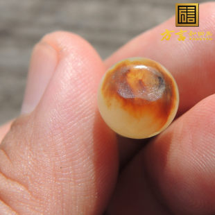 原6000元 方言品牌开门珍稀名品红金皮白玉籽料三通配饰R 现在500元