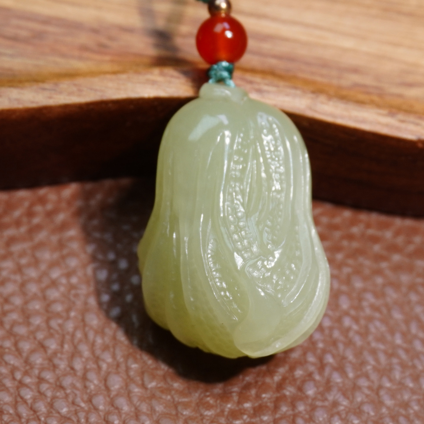 上新和田玉新疆细腻油润新疆且末老坑黄口料玉白菜吊坠挂件玉佩Q