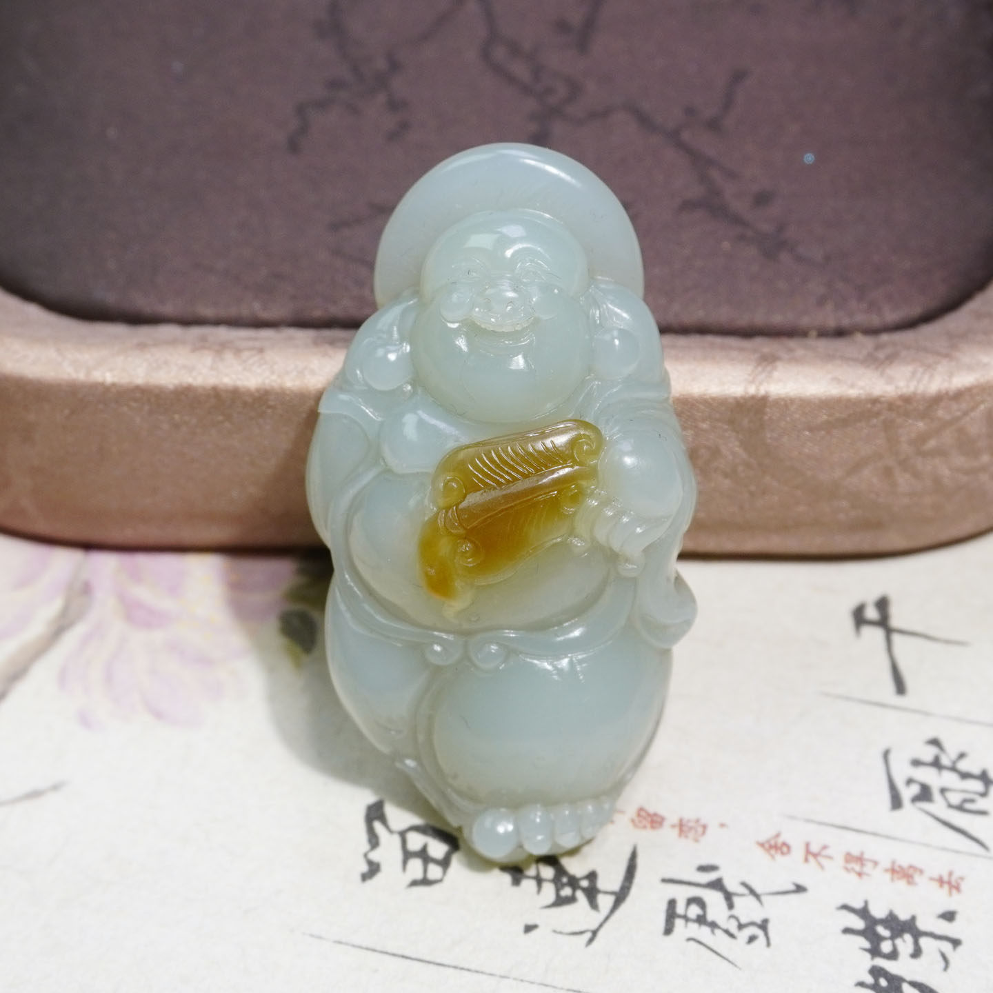 新疆高油糯且末料糖白玉俏雕笑佛吊坠和田玉弥勒佛挂件糖色佛公Y