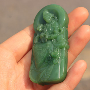 嗨翻天方言企业和田玉俄料浅菠菜绿温润细腻观音牌吊坠挂件O1
