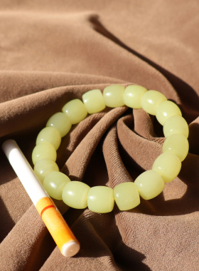 新疆若羌正黄口料卡12mm直切手串