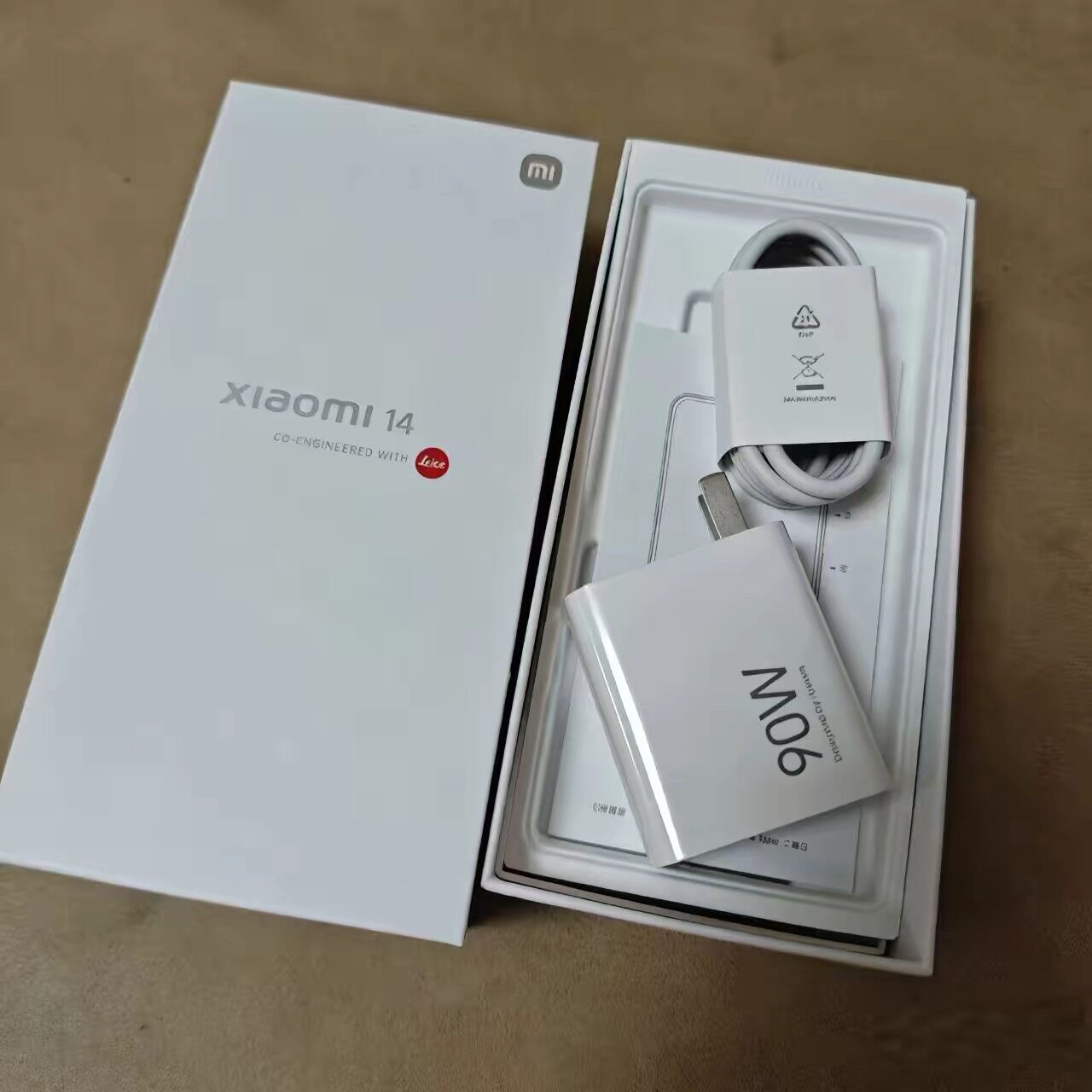二手适用xiao'mi14原装充电器90W正品氮化镓充电器小米13 Ultra/红米K70E充电头6A线极速闪充小米15带金标