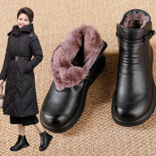 妈妈鞋棉鞋冬季加绒保暖中年软底短靴防滑中老年人羊毛女平底皮鞋