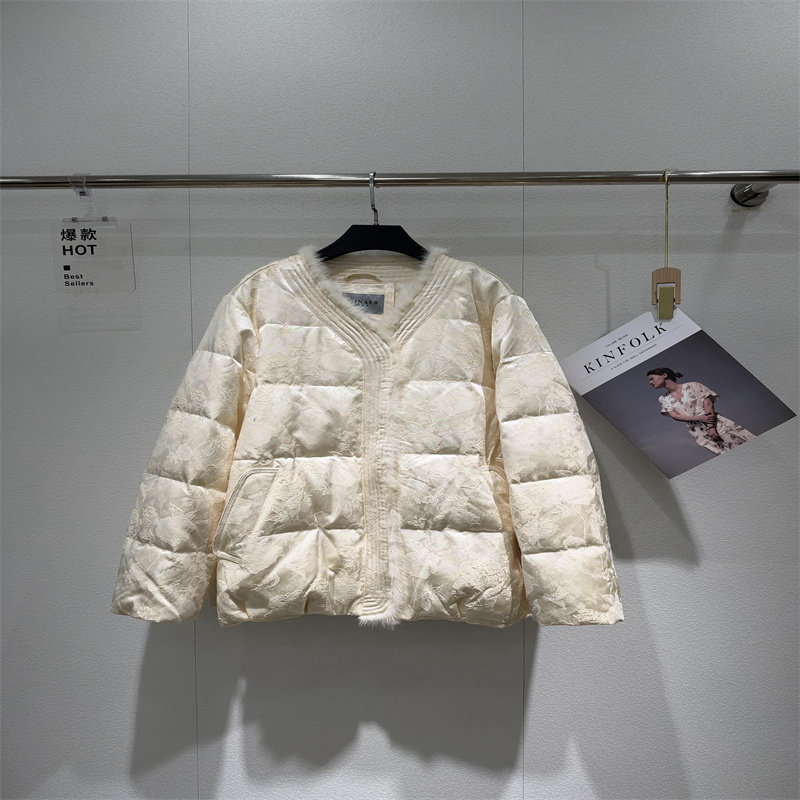 6296迷娜尔2026秋冬新款大码女装显瘦羽绒服遮肉国风羽绒衣时尚