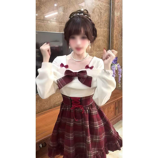 甜美可爱新年圣诞公主氛围感蝴蝶结格纹蓬蓬连衣裙秋冬款收腰裙子